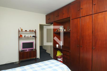 Quarto 2 de casa à venda com 3 quartos, 200m² em Vila Campanela, São Paulo