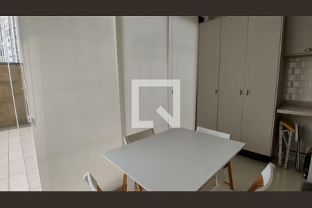 Cozinha de apartamento à venda com 1 quarto, 82m² em Continental, Osasco