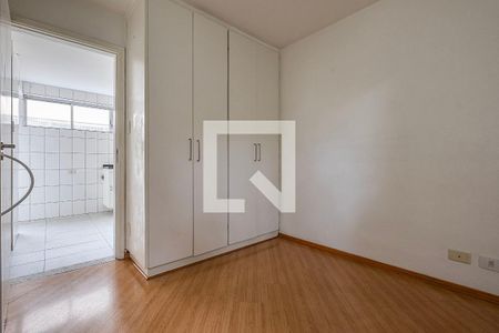 Quarto 1 de apartamento à venda com 2 quartos, 56m² em Alto de Pinheiros, São Paulo