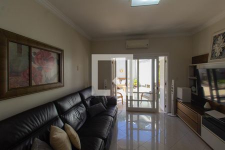 Sala de TV de casa à venda com 4 quartos, 613m² em Morro do Espelho, São Leopoldo