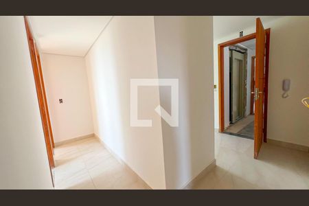 Corredor de apartamento à venda com 3 quartos, 75m² em Renascença, Belo Horizonte