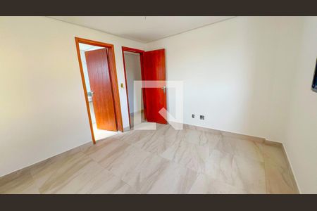 Corredor de apartamento à venda com 3 quartos, 75m² em Renascença, Belo Horizonte