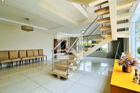 Sala de casa à venda com 3 quartos, 301m² em Jardim Santa Mena, Guarulhos