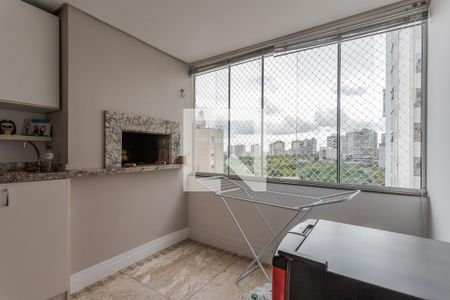 Sala de apartamento à venda com 3 quartos, 112m² em Chácara das Pedras, Porto Alegre