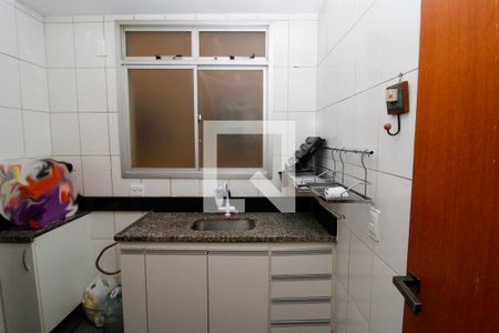 Cozinha de apartamento para alugar com 3 quartos, 74m² em Silveira, Belo Horizonte