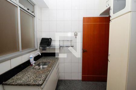 Cozinha de apartamento para alugar com 3 quartos, 74m² em Silveira, Belo Horizonte