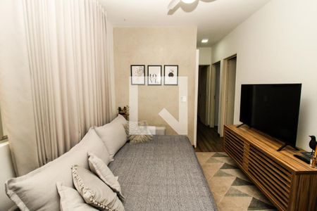 Sala de apartamento à venda com 3 quartos, 65m² em Estoril, Belo Horizonte