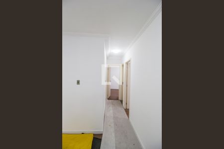 Corredor de apartamento para alugar com 2 quartos, 48m² em Vila Merces, Carapicuíba