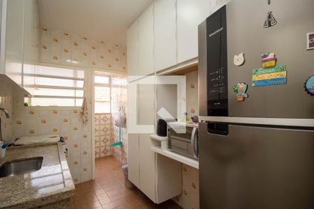 Cozinha de apartamento para alugar com 2 quartos, 70m² em Vila São Vicente, São Paulo