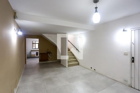 Sala de casa para alugar com 3 quartos, 144m² em Vila Morse, São Paulo