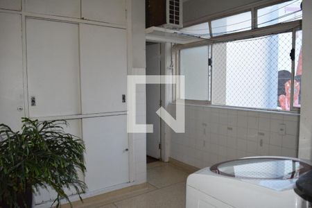 Apartamento à venda com 4 quartos, 215m² em Cambuí, Campinas