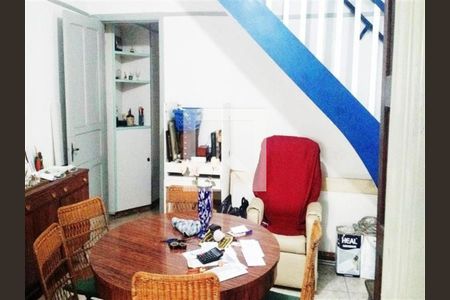 Casa à venda com 136m², 3 quartos e 1 vagaFoto 01