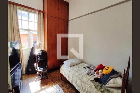 Foto 04 de casa à venda com 3 quartos, 136m² em Vila Bertioga, São Paulo