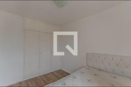 Quarto 2 de apartamento para alugar com 2 quartos, 53m² em Vila Monumento, São Paulo