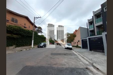 Casa à venda com 3 quartos, 140m² em Parque Peruche, São Paulo