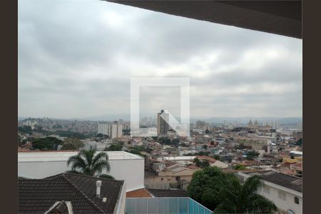 Casa à venda com 3 quartos, 140m² em Parque Peruche, São Paulo