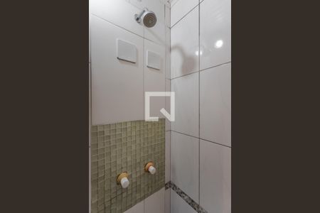 Banheiro de apartamento à venda com 2 quartos, 59m² em Sarandi, Porto Alegre