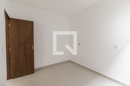 Quarto 2 de apartamento para alugar com 2 quartos, 40m² em Vila Taquari, São Paulo