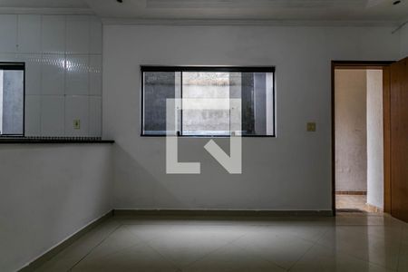 Sala de casa para alugar com 2 quartos, 130m² em Brás Cubas, Mogi das Cruzes