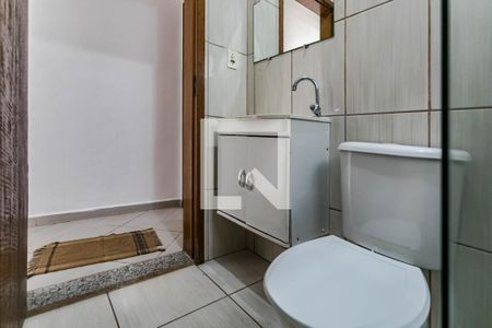 Casa para alugar com 130m², 2 quartos e 2 vagas Casa para alugar com 130m², 2 quartos e 2 vagasBanheiro