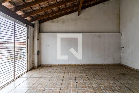 Casa para alugar com 130m², 2 quartos e 2 vagas Casa para alugar com 130m², 2 quartos e 2 vagasGaragem