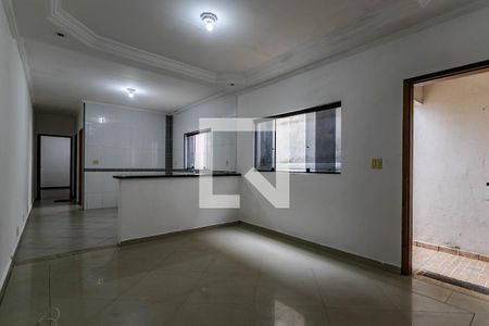 Sala de casa para alugar com 2 quartos, 130m² em Brás Cubas, Mogi das Cruzes