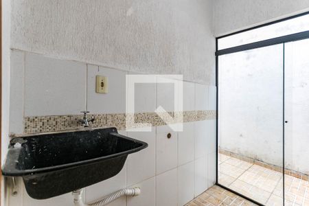 Casa para alugar com 130m², 2 quartos e 2 vagas Casa para alugar com 130m², 2 quartos e 2 vagasÁrea de Serviço
