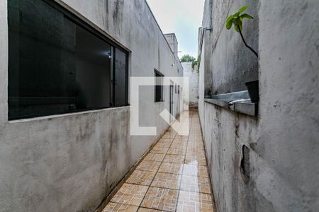 Casa para alugar com 130m², 2 quartos e 2 vagas Casa para alugar com 130m², 2 quartos e 2 vagasCorredor