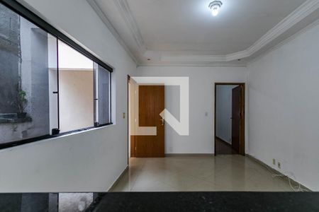 Sala de casa para alugar com 2 quartos, 130m² em Brás Cubas, Mogi das Cruzes