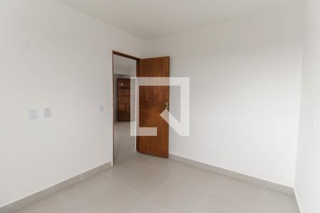 Quarto 1 de apartamento para alugar com 2 quartos, 40m² em Vila Taquari, São Paulo