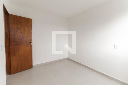 Quarto 1 de apartamento para alugar com 2 quartos, 40m² em Vila Taquari, São Paulo