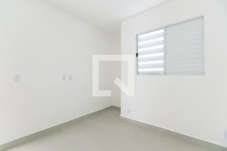 Quarto 1 de apartamento para alugar com 2 quartos, 40m² em Vila Taquari, São Paulo