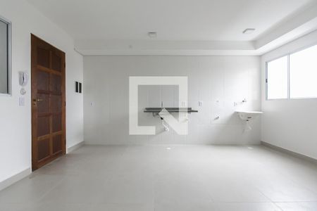 Sala / Cozinha de apartamento para alugar com 2 quartos, 40m² em Vila Taquari, São Paulo