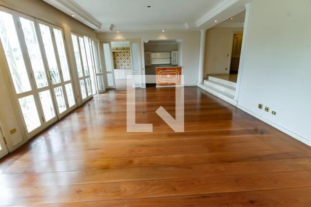 Sala 1 de casa para alugar com 4 quartos, 650m² em Jardim Leonor, São Paulo