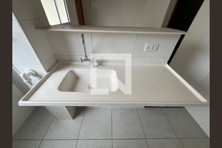 Apartamento para alugar com 2 quartos, 34m² em Parque Santa Rosa, Suzano