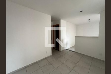 Apartamento para alugar com 2 quartos, 34m² em Parque Santa Rosa, Suzano