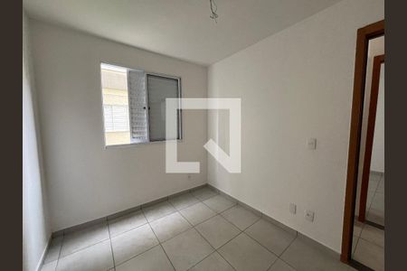 Apartamento para alugar com 2 quartos, 34m² em Parque Santa Rosa, Suzano