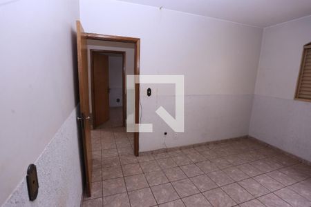 Quarto 2 de casa para alugar com 3 quartos, 255m² em Ceilândia Sul, Brasília