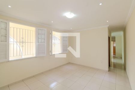 Sala de casa para alugar com 2 quartos, 70m² em Campo Grande, Rio de Janeiro