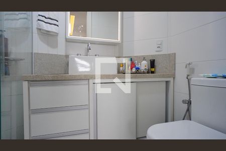 Banheiro da Suíte de apartamento para alugar com 2 quartos, 80m² em Itacorubi, Florianópolis