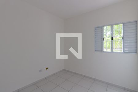 Quarto 1 de apartamento para alugar com 2 quartos, 75m² em Vila Carmosina, São Paulo