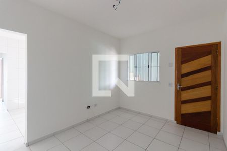 Sala de apartamento para alugar com 2 quartos, 75m² em Vila Carmosina, São Paulo