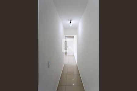 Corredor de apartamento para alugar com 2 quartos, 51m² em Jardim Caner, Taboão da Serra