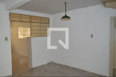 Sala de casa para alugar com 4 quartos, 150m² em Vila Monumento, São Paulo