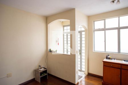 Sala de apartamento à venda com 3 quartos, 120m² em Palmares, Belo Horizonte