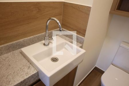 Lavabo  de apartamento para alugar com 1 quarto, 45m² em Perdizes, São Paulo