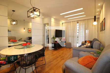 Apartamento para alugar com 70m², 2 quartos e 1 vagaSala