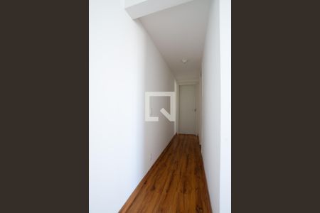 Corredor de apartamento para alugar com 2 quartos, 44m² em Jardim Las Vegas, Guarulhos