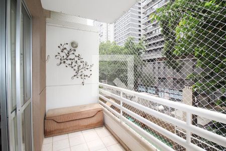 Varanda  de apartamento à venda com 2 quartos, 74m² em Indianópolis, São Paulo