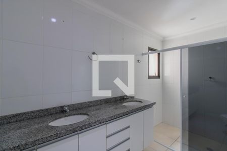 Banheiro da Suíte 1 de apartamento para alugar com 3 quartos, 170m² em Vila Galvão, Guarulhos